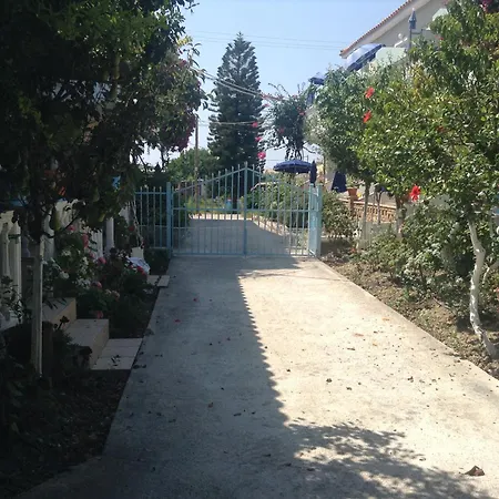 Dina Apartmán Kalamákion